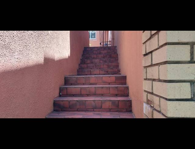 4 BEDROOM HOUSE FOR SALE IN OBSERVATORY